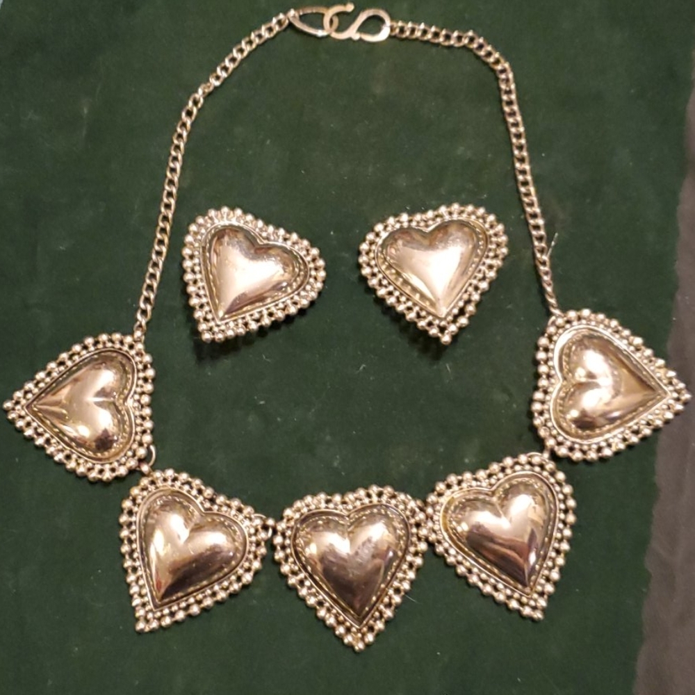 Heart shaped silver choker and earrings set